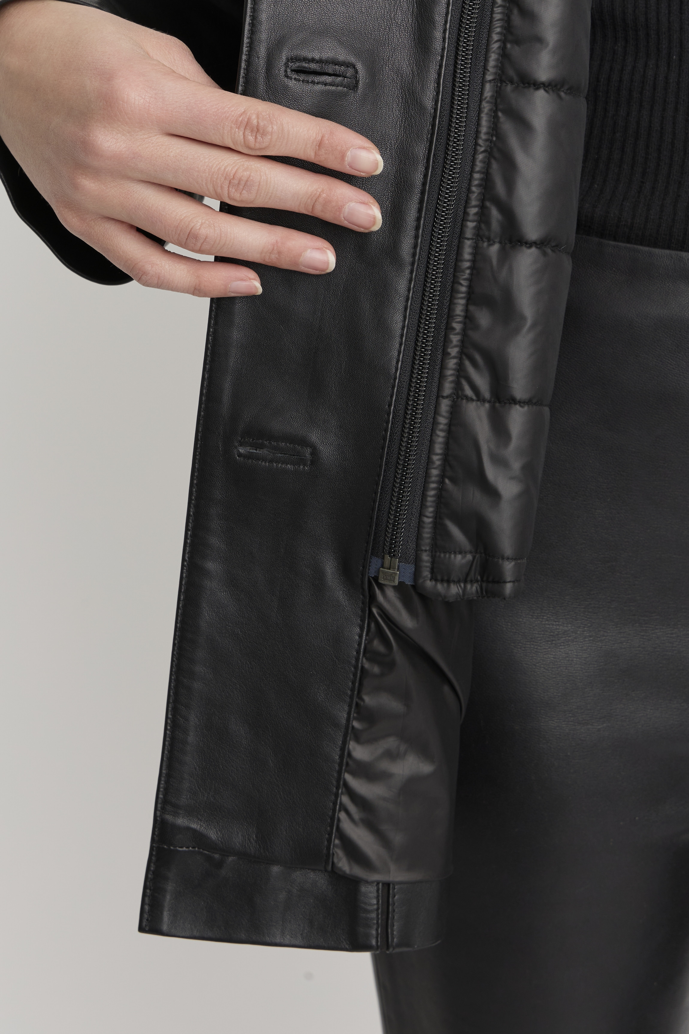 VESTE EN CUIR EVASEE LEUCOJUM