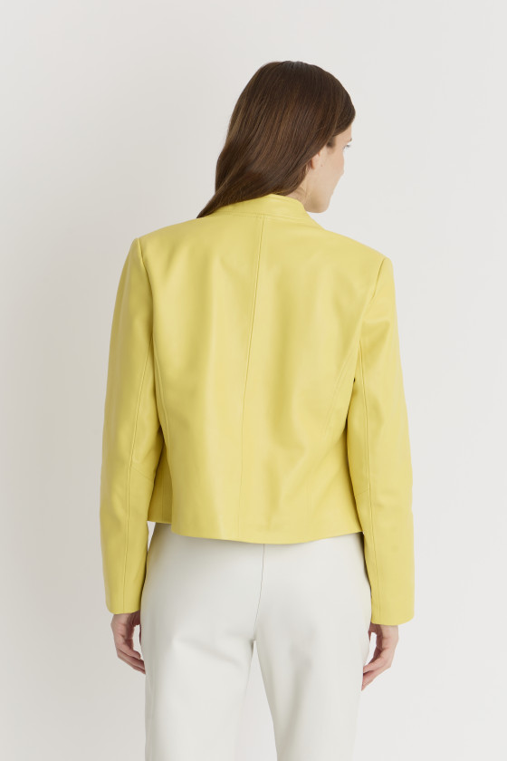 Jaune